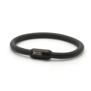 right-karma-Armband-Leder-schwarz-verschluss-schwarz-heavy-metal-rock-star Accessoire für Damen und Herren